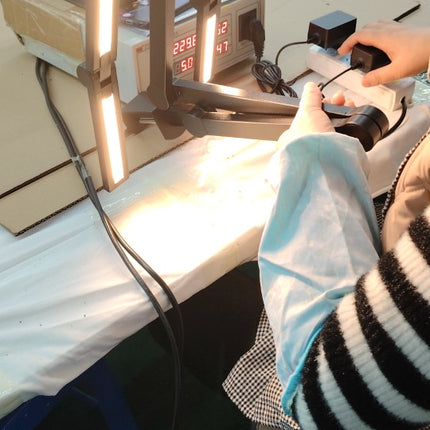 LED Skrivebordslampe - Transformbar med svingarm og holder - PLUS