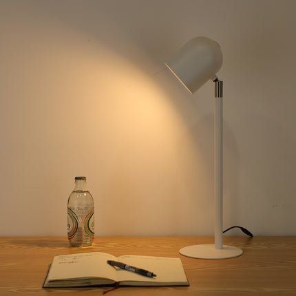 Hvid Klassisk & Minimalistisk Skrivebordslampe - Med Base - På bord