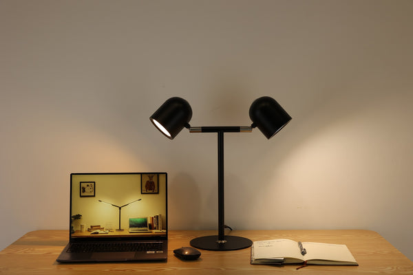 Minimalistisk Skrivebordslampe - Med Base & To lamper - Sort