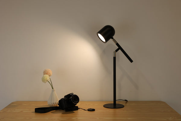 Klassisk & Minimalistisk Skrivebordslampe - Med Base & Transformbar arm - Sort