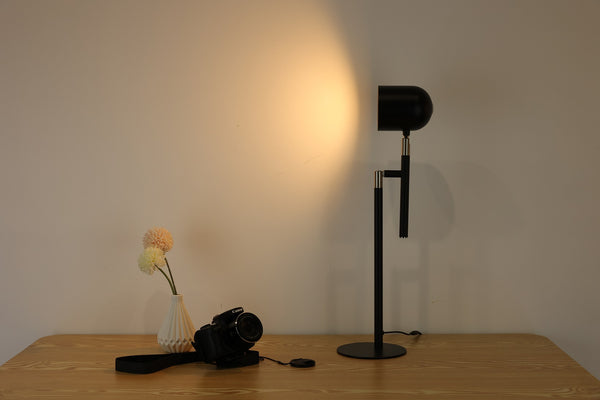 Klassisk & Minimalistisk Skrivebordslampe - Med Base & Transformbar arm - Sort