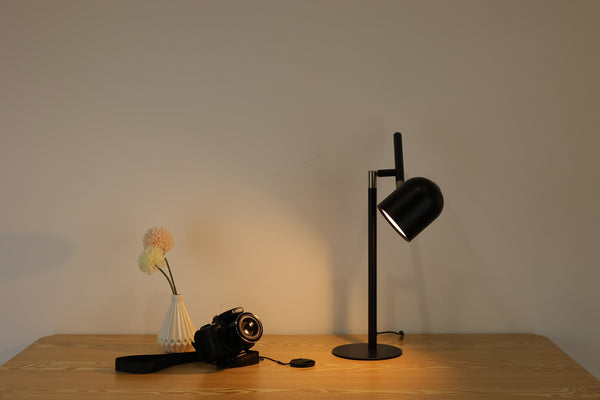 Klassisk & Minimalistisk Skrivebordslampe - Med Base & Transformbar arm - Sort