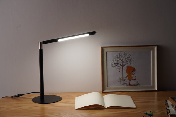 Minimalistisk Skrivebordslampe - Sort - 200 Lumen